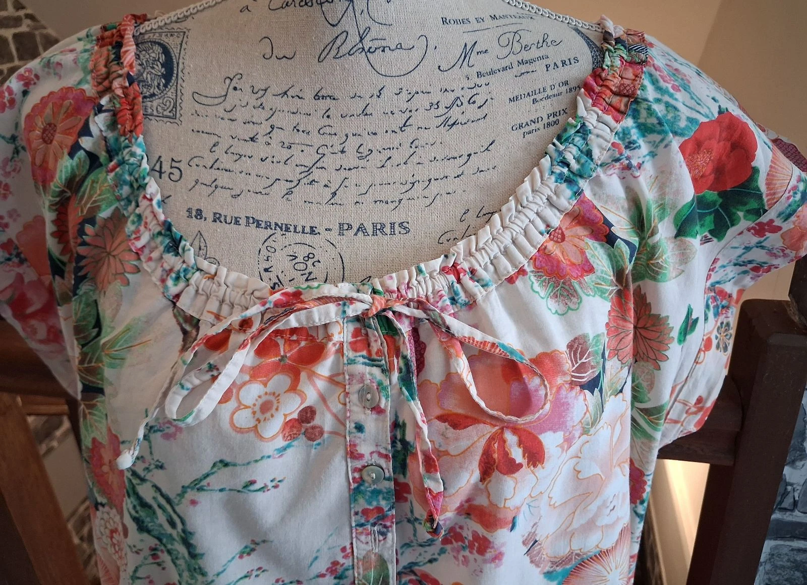 Pretty floral blouse MS Mode with button-down collar – photo 2